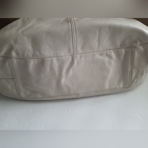 Coach Soho Lynn Shoulder Bag - Picture 6 of 6